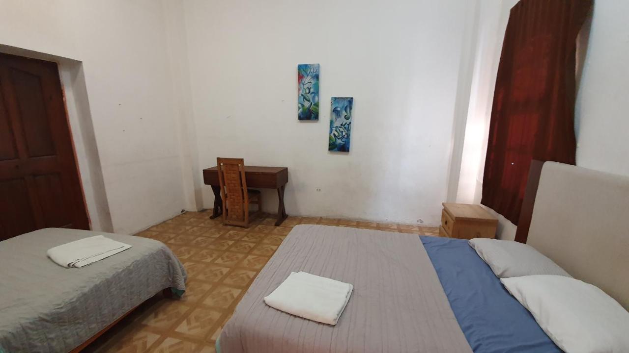 Taiyari Hostal Монтерей Екстериор снимка